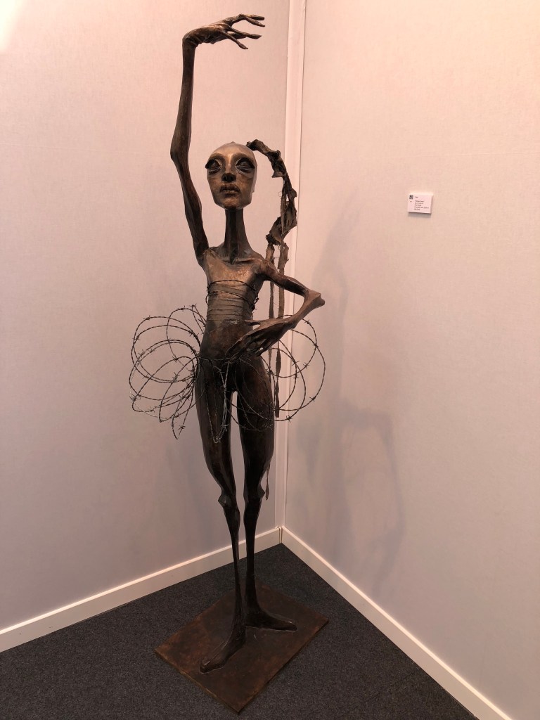 jjOX7LMKR1qQWP2eJ186rQ